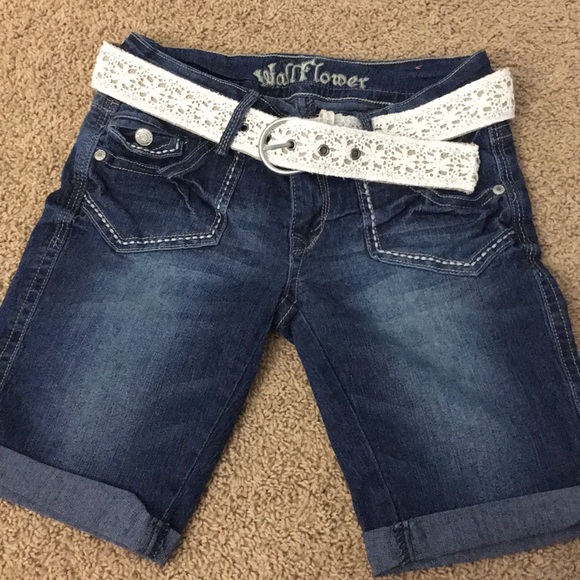 Jean shorts - Picture 1 of 4